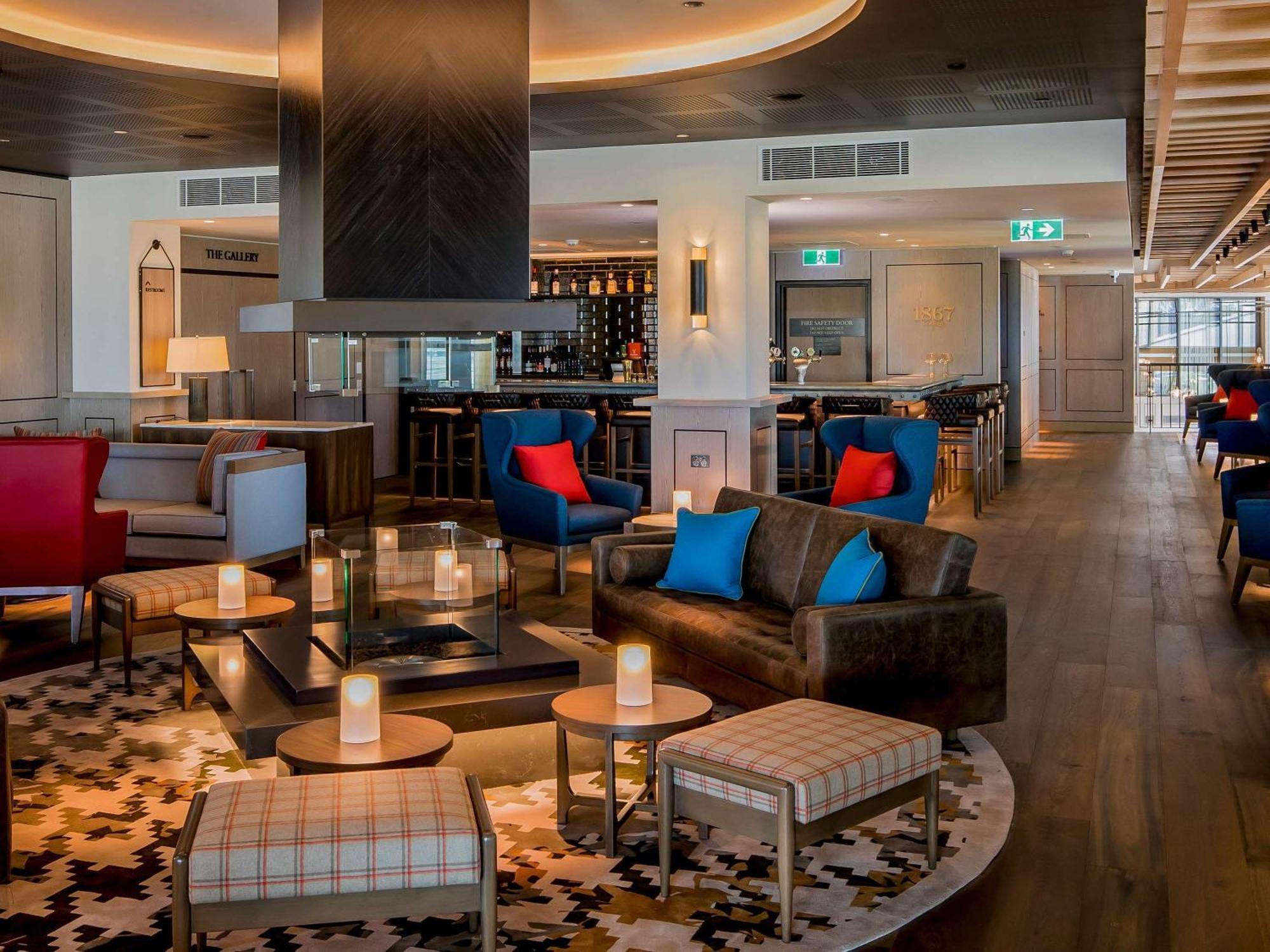 The William Inglis Mgallery Warwick Farm Exterior foto The lounge at the hotel